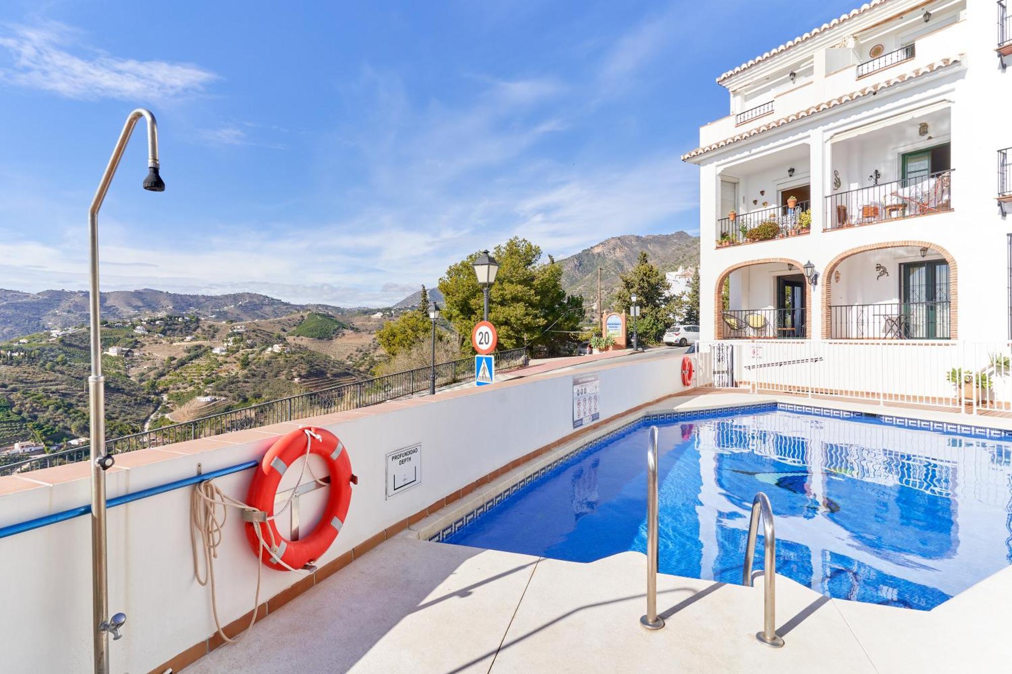 Apartment In Balcon De Frigiliana Exterior photo